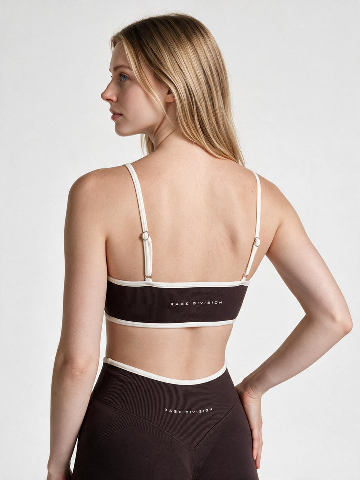 ESSENTIAL SCULPT – Top Sportivo con Spalline Regolabili Caffè