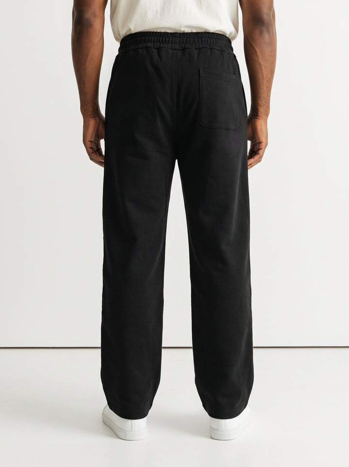 ESSENTIAL BAGGY – Pantaloni Tuta Uomo a Gamba Larga Nero